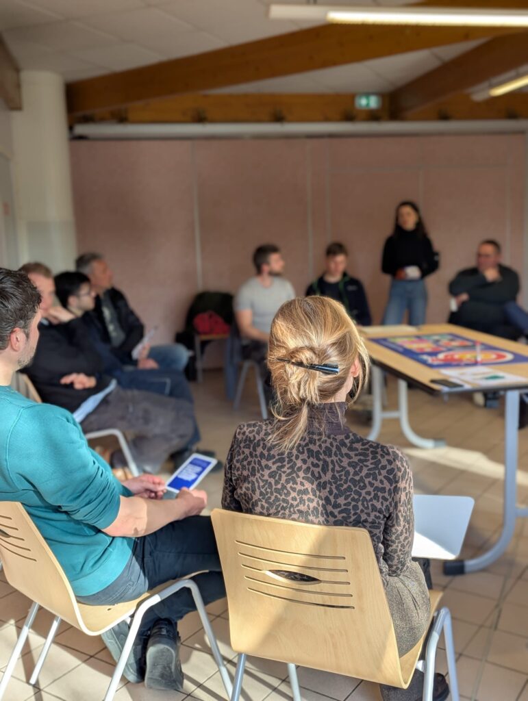 Des salariés participent à l'animation Takotak diversité